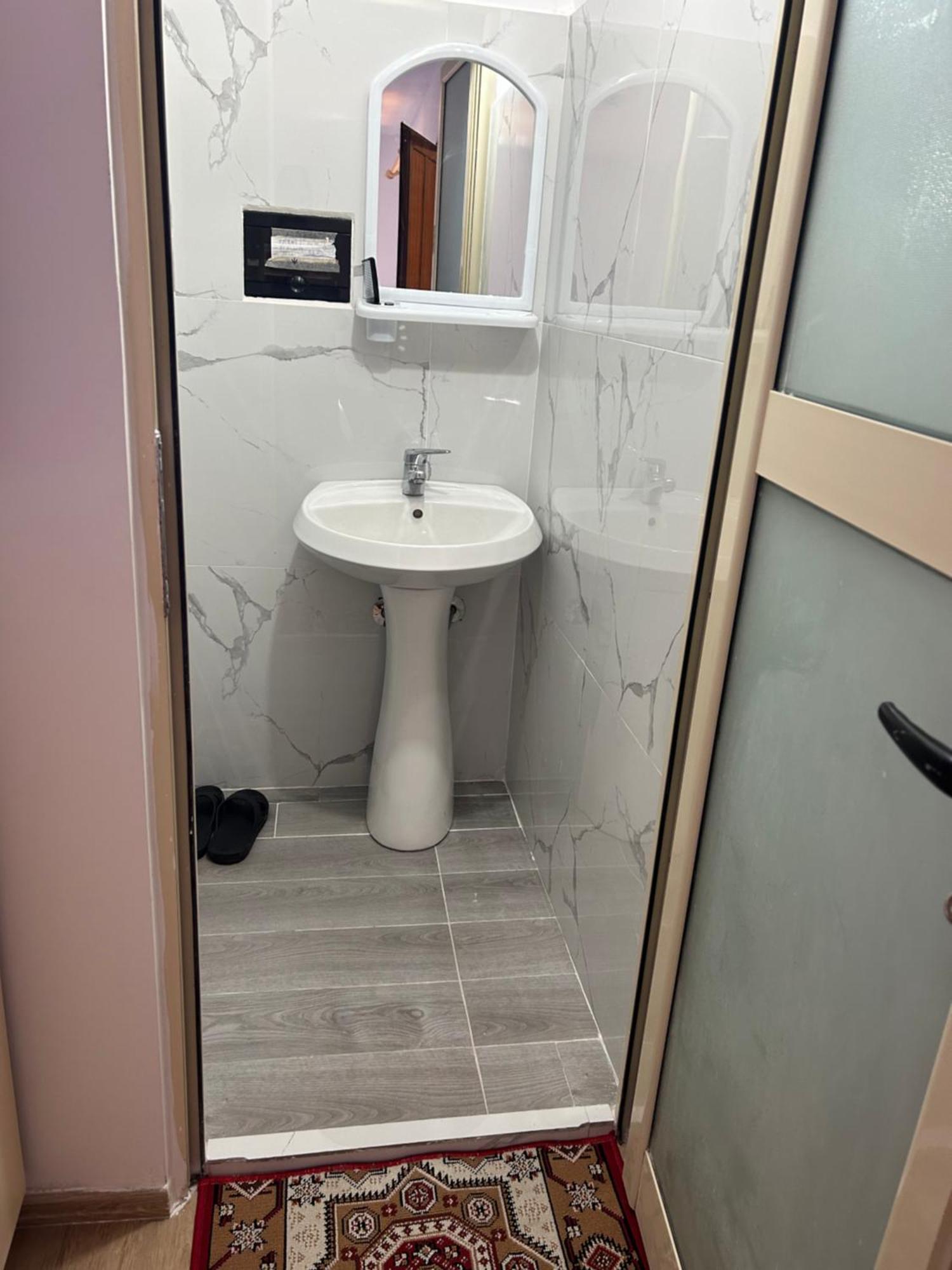 Bujtina Uji I Panjes, Log Hotel *