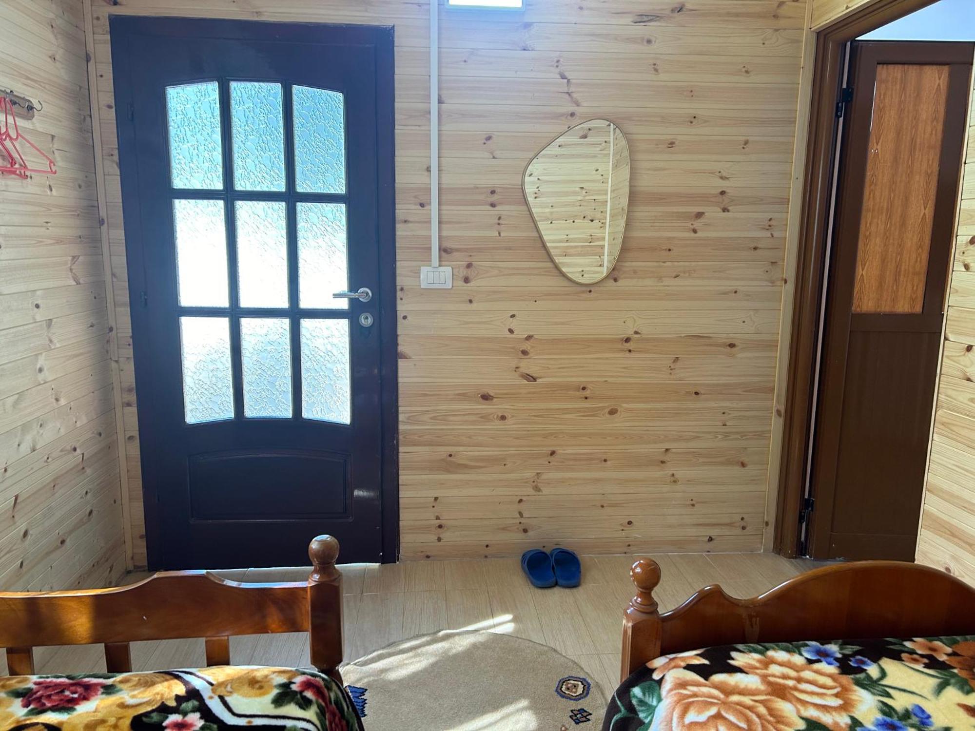 Hotel Bujtina Uji I Panjes, Log Dukat